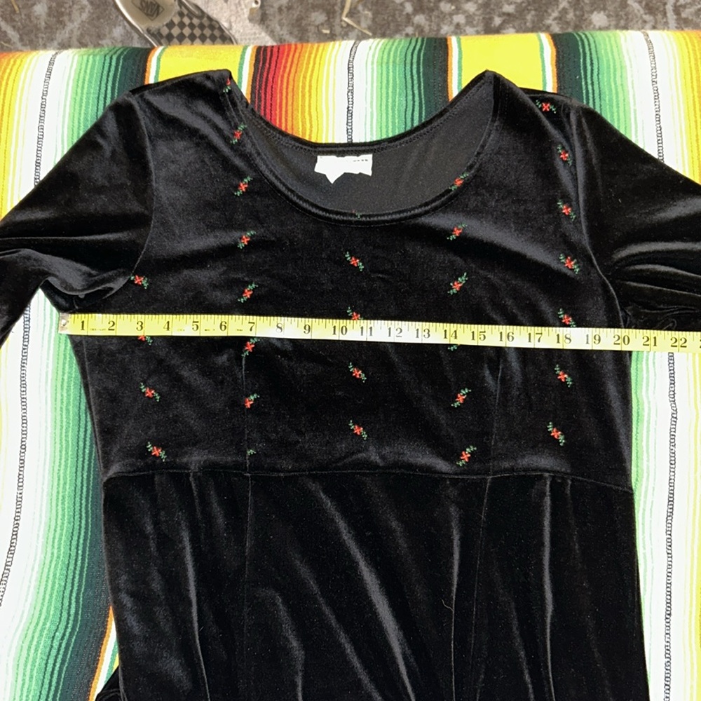 Vintage Black Velvet Long Sleeved Full Length Holly Bodice Dress - Picture 7 of 7